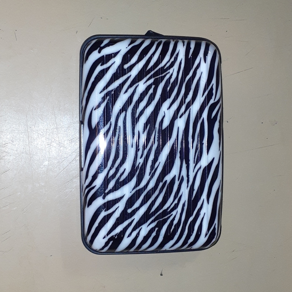 Credit card holder